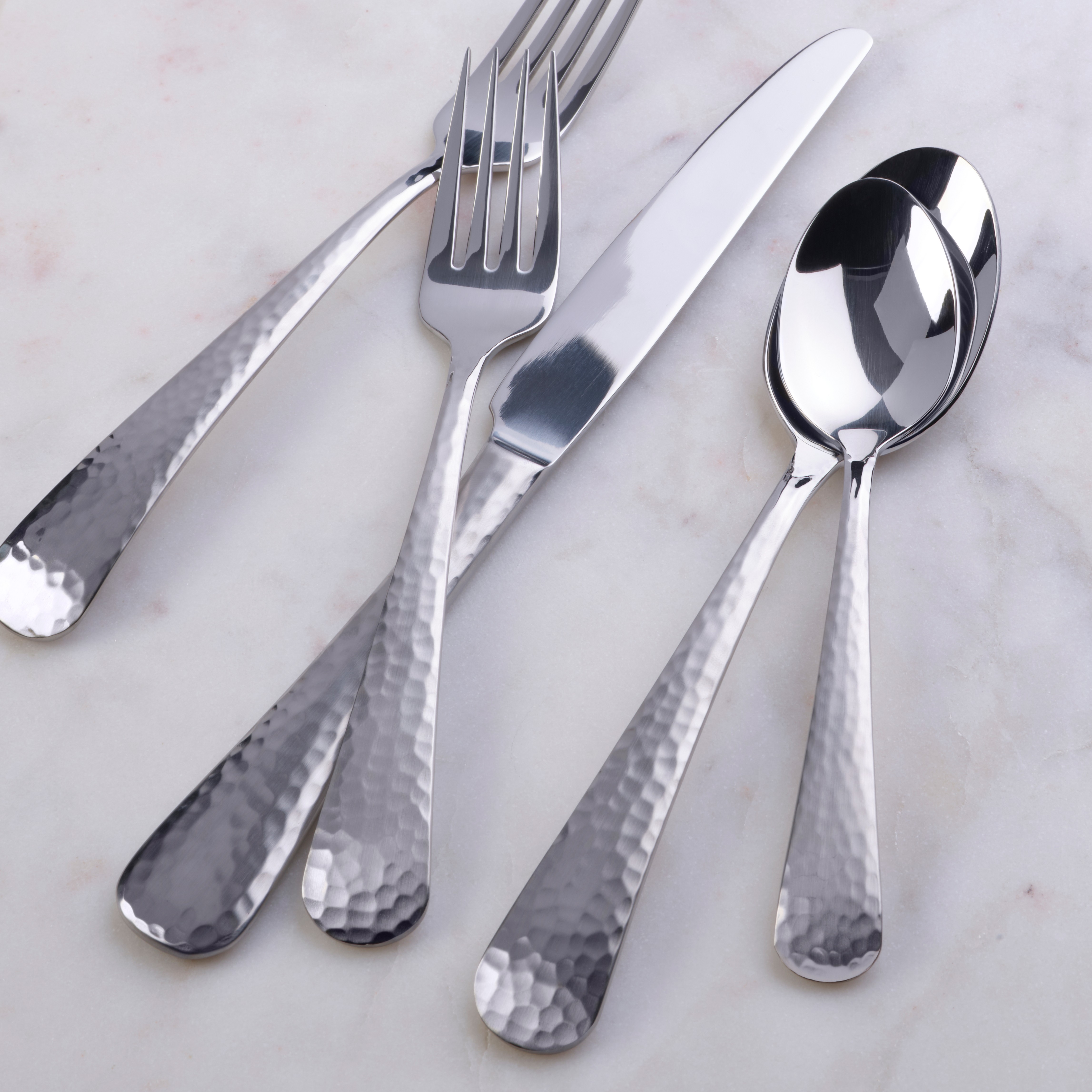 Mikasa 5263679 Hammered Opulent 8-1/4" Table Fork